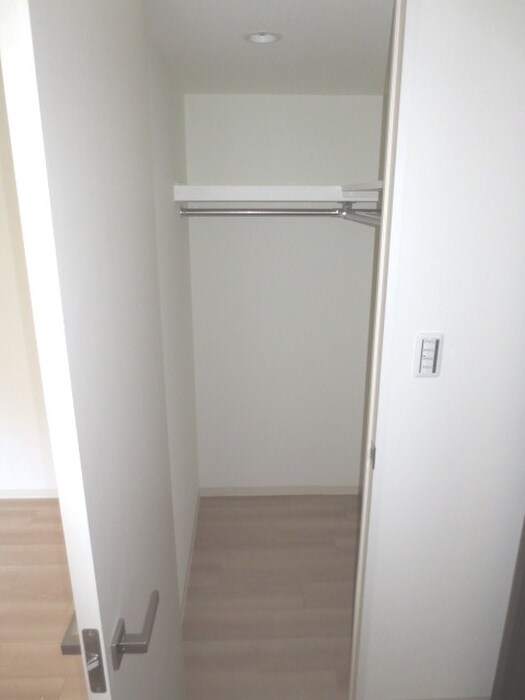 物件内観写真13　(収納)