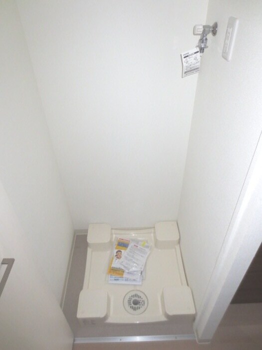 物件内観写真19　(洗濯機置場)