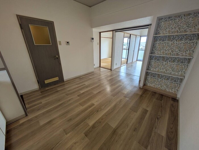 物件内観写真7　(居室)