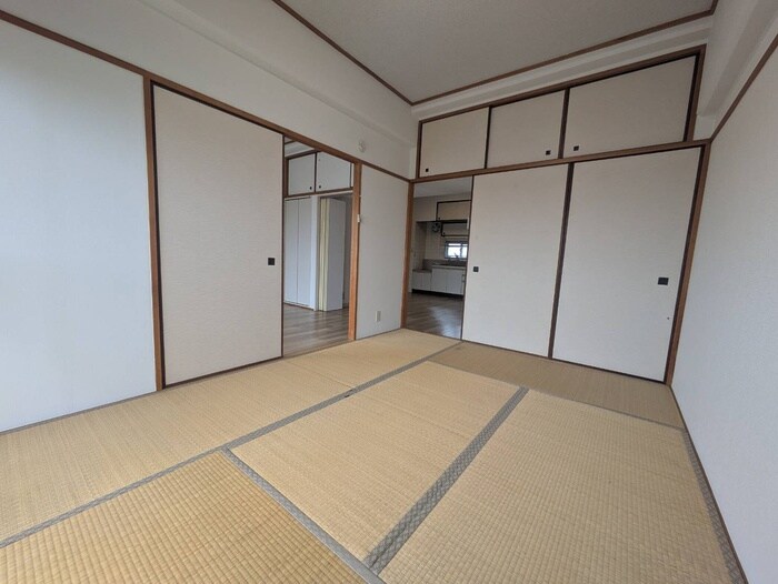 物件内観写真10　(居室)