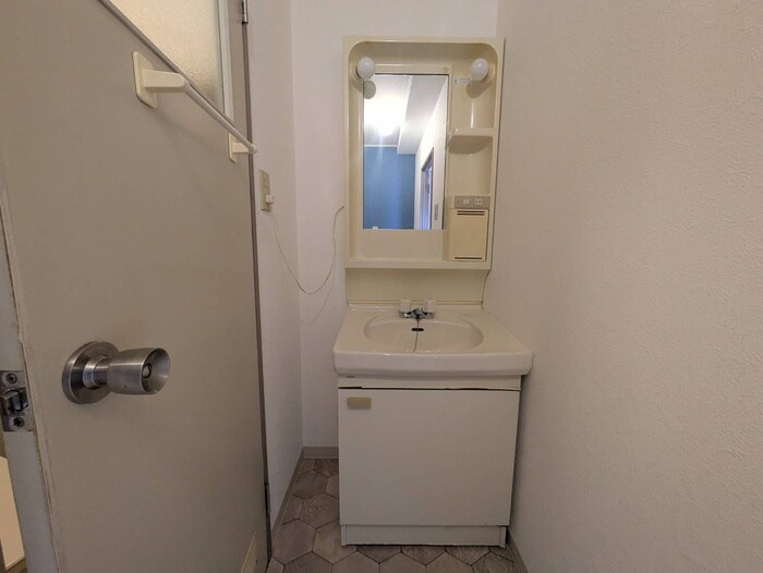 物件内観写真15　(洗面)