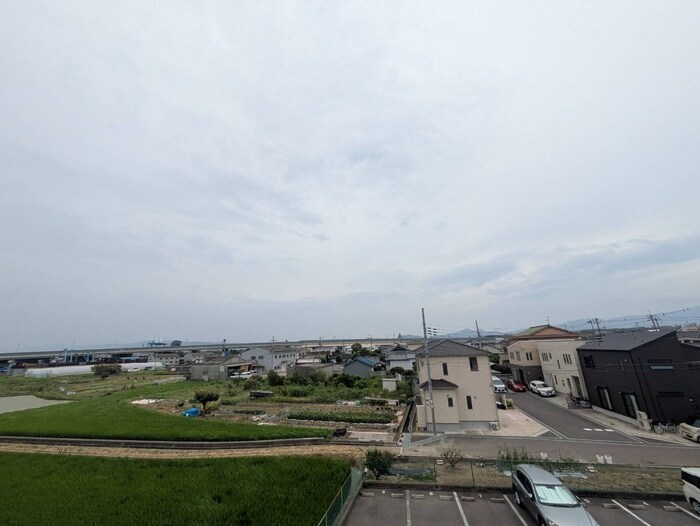 物件内観写真22　(室内からの展望)