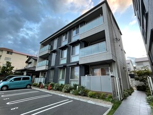 シャーメゾン紫野外観写真