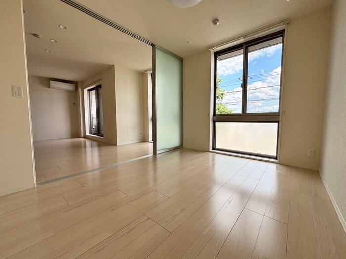 物件内観写真17　(居室)