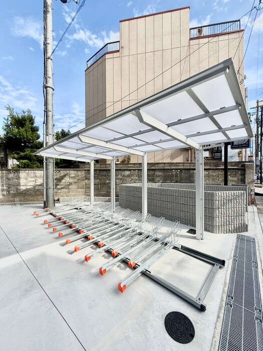 物件外観写真5　(駐輪場)