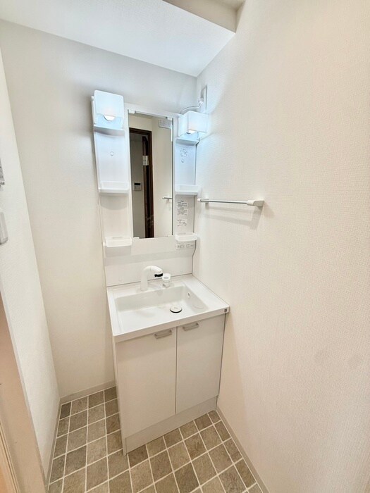 物件内観写真12　(洗面)