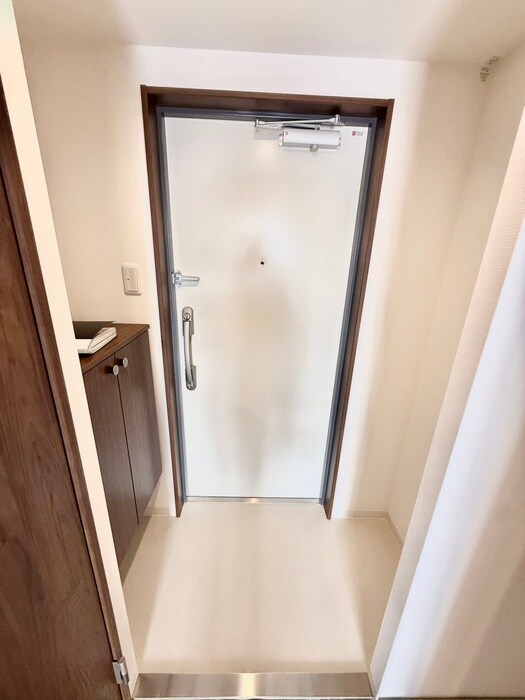 物件内観写真15　(玄関)