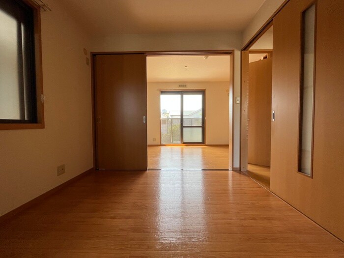 物件内観写真13　(居室)