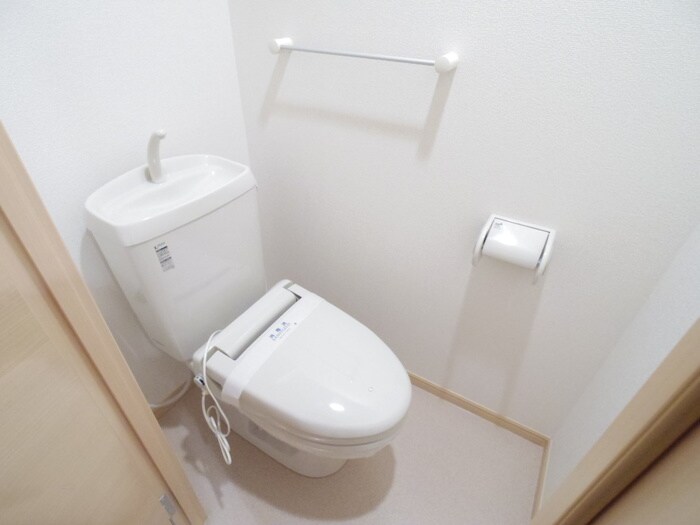 物件内観写真16　(トイレ)