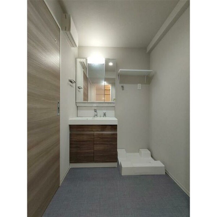 物件内観写真11　(洗面)