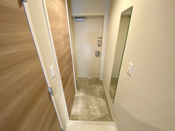 物件内観写真17　(玄関)