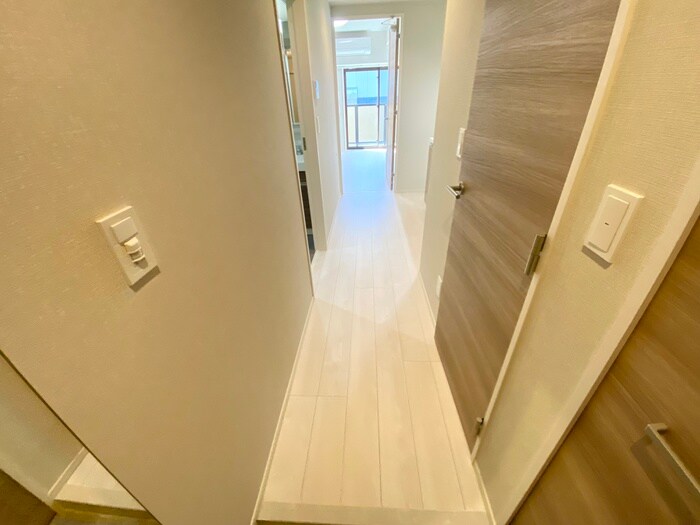 物件内観写真18　(廊下)