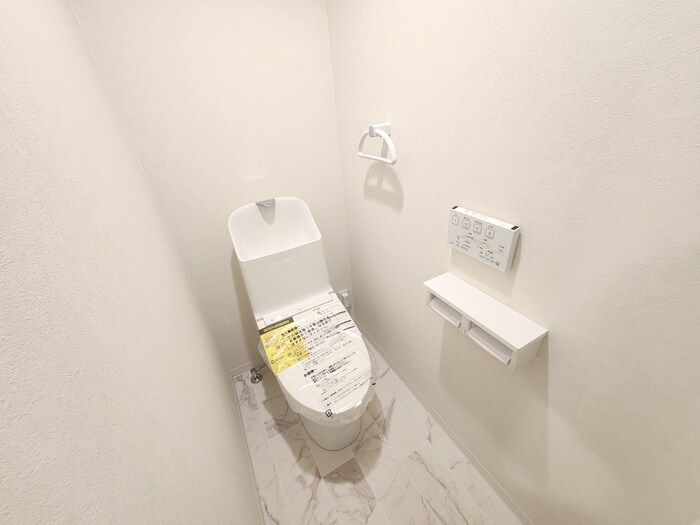 物件内観写真11　(トイレ)