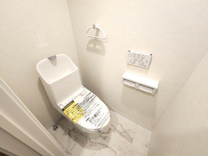 物件内観写真11　(トイレ)