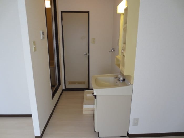 物件内観写真10　(廊下)