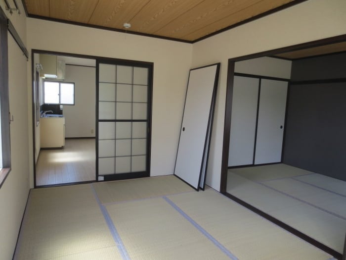 物件内観写真12　(収納)