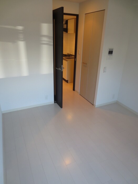 物件内観写真4　(居室)