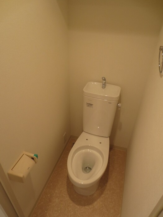 物件内観写真11　(トイレ)