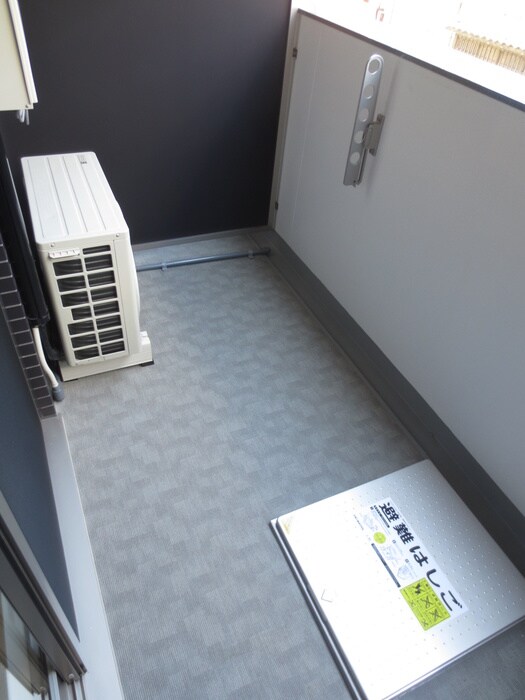 物件内観写真13　(ベランダ・バルコニー)