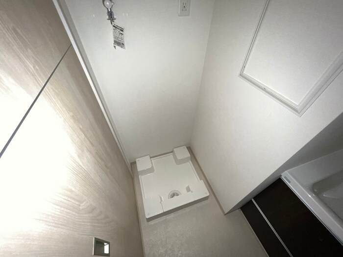 物件内観写真12　(洗濯機置場)