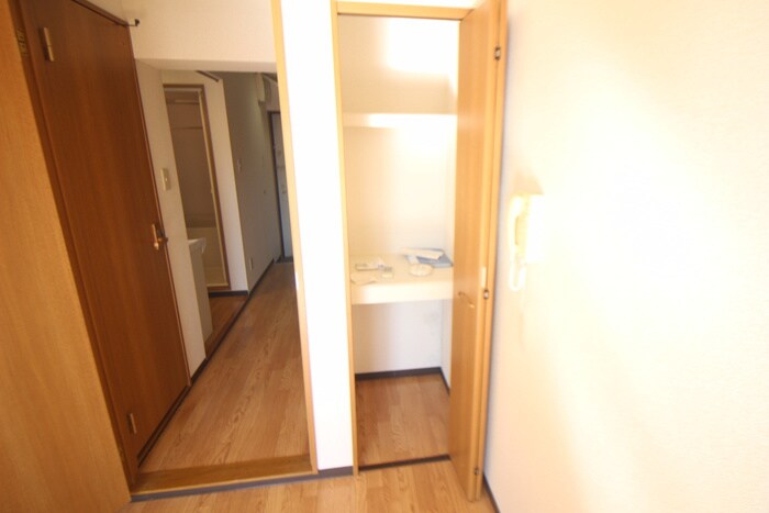 物件内観写真16　(収納)