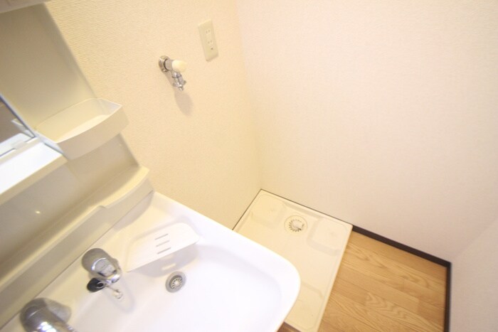 物件内観写真20　(洗濯機置場)