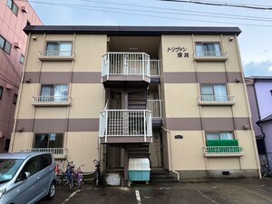 トリバン深井外観写真