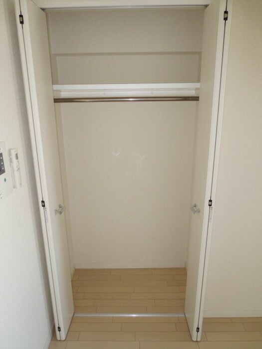 物件内観写真14　(収納)