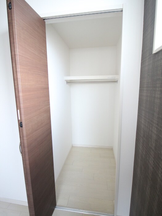 物件内観写真13　(収納)