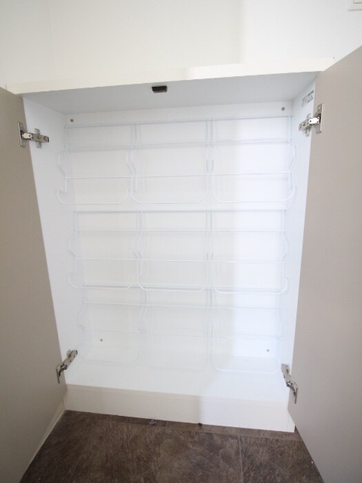 物件内観写真16　(靴箱)