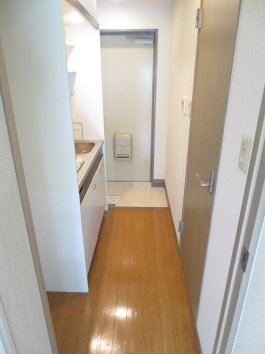 物件内観写真15　(廊下)