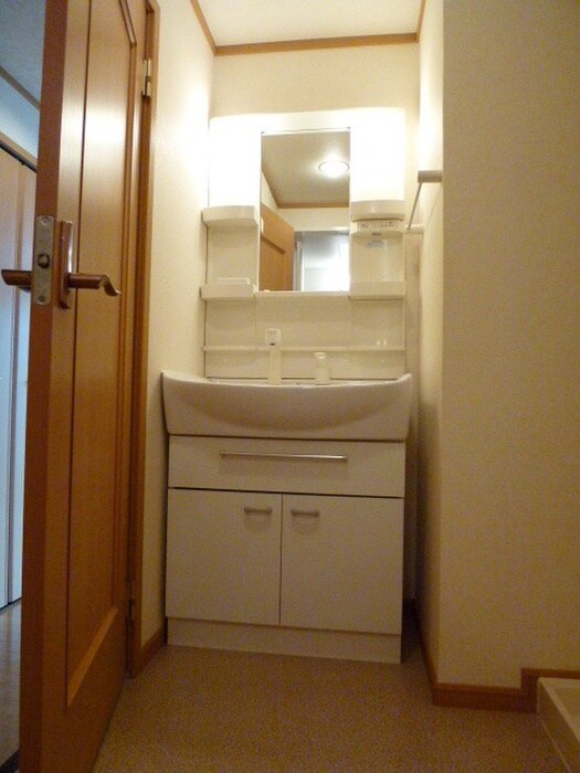 物件内観写真10　(洗面)