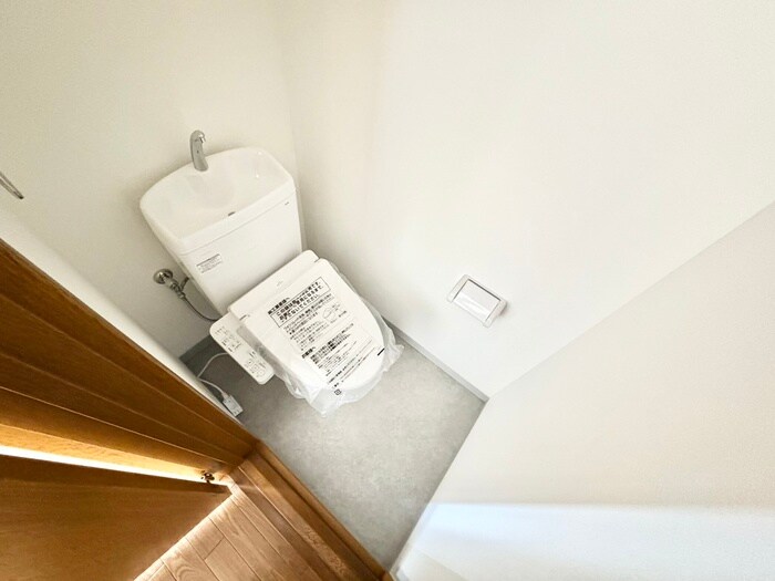 物件内観写真11　(トイレ)