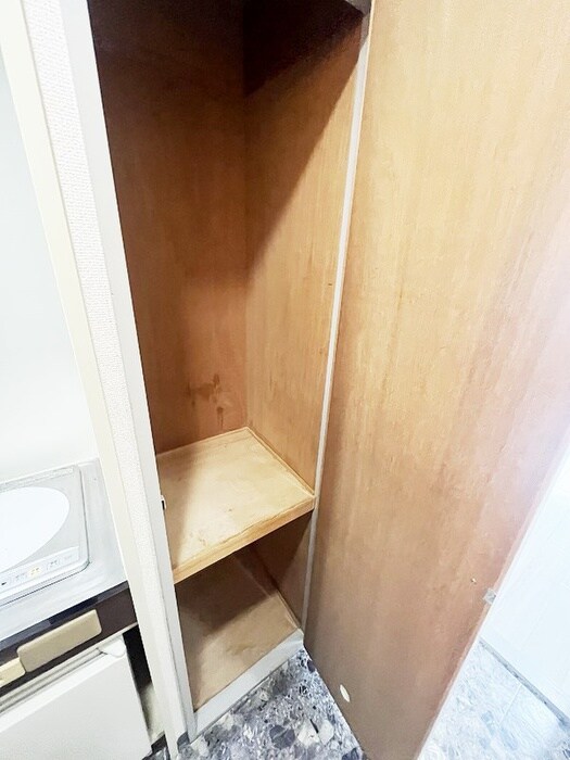 物件内観写真16　(収納)