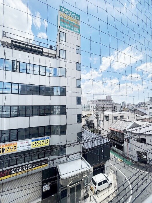 物件内観写真21　(室内からの展望)