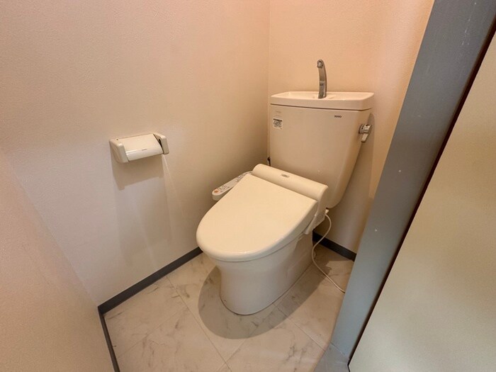 物件内観写真11　(トイレ)