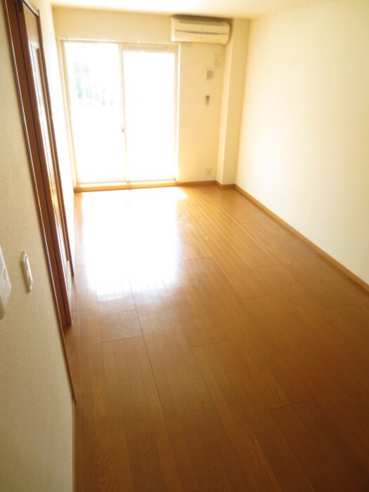 物件内観写真11　(居室)