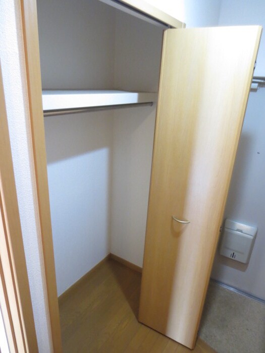 物件内観写真15　(収納)