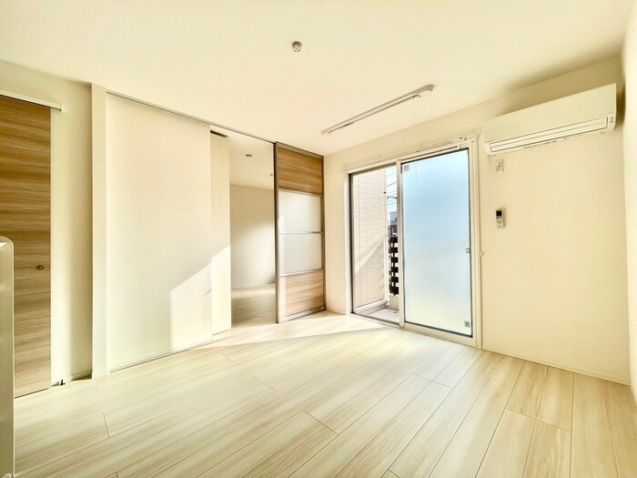 物件内観写真8　(居室)