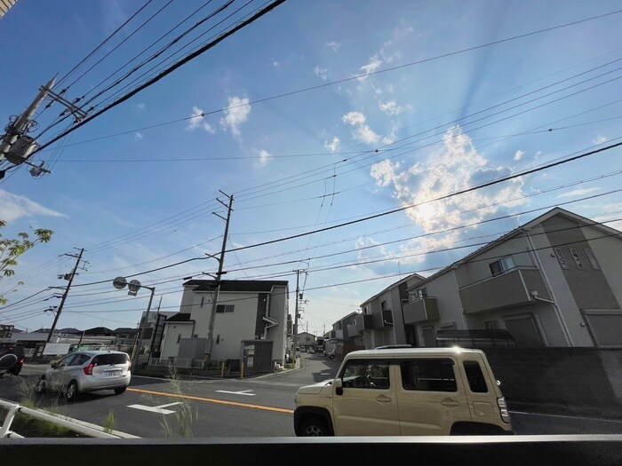 物件内観写真17　(室内からの展望)