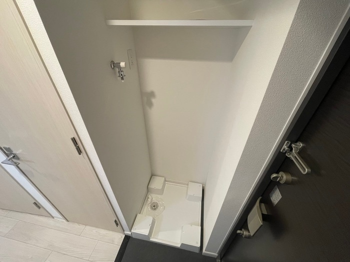 物件内観写真13　(洗濯機置場)