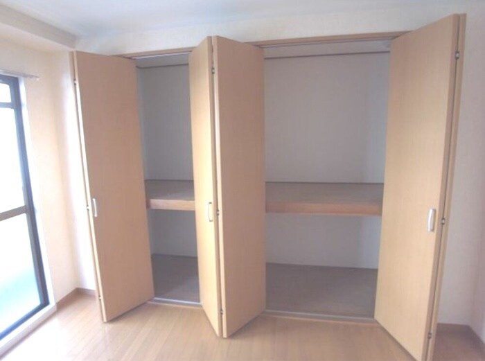 物件内観写真8　(収納)