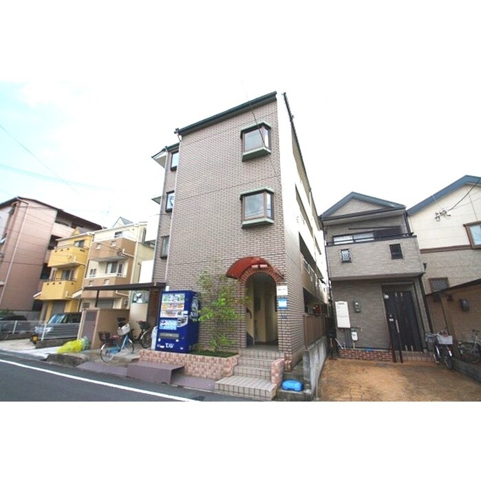 物件外観写真5　(エントランス部分)