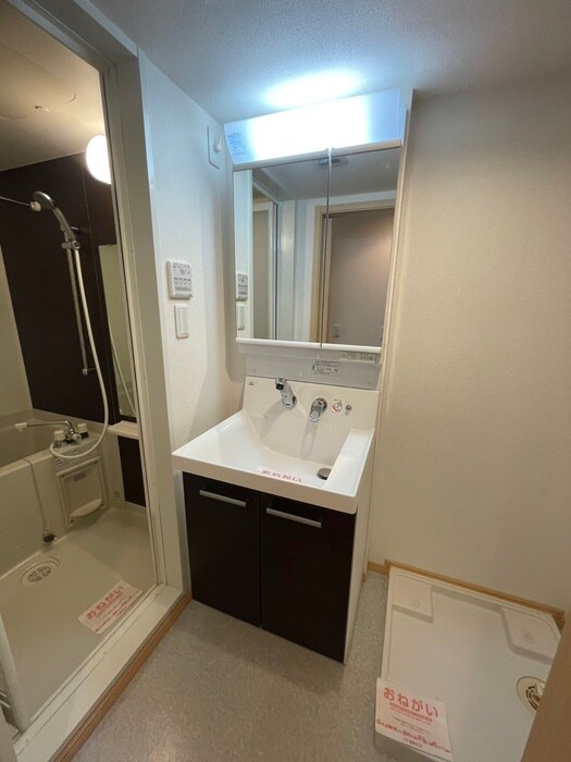 物件内観写真12　(洗面)