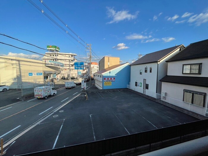 物件内観写真22　(室内からの展望)