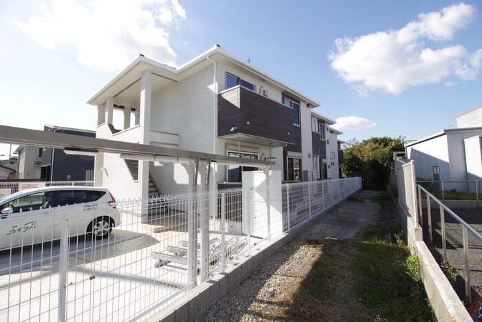 物件外観写真2　(外観写真)