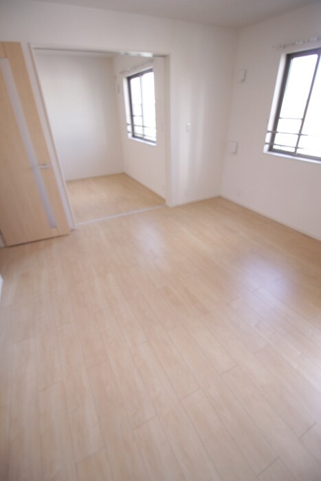 物件内観写真9　(居室)