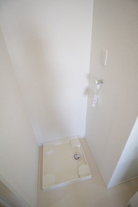 物件内観写真15　(洗濯機置場)