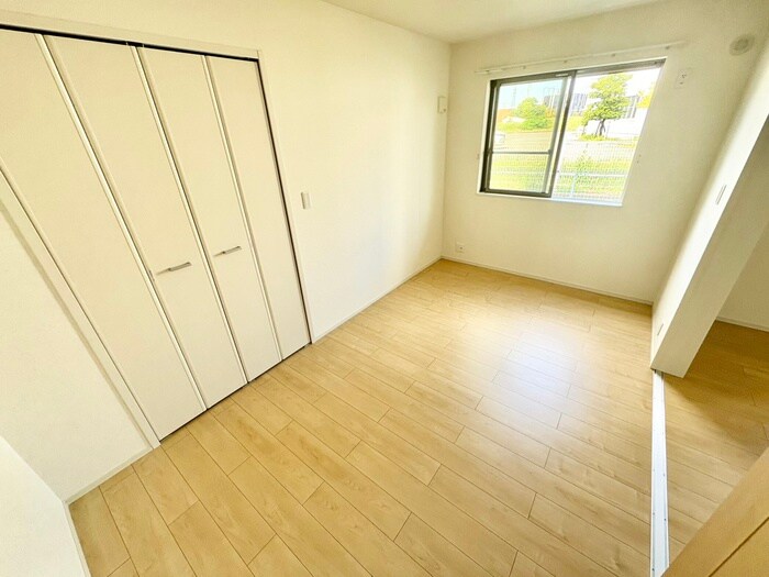 物件内観写真18　(居室)