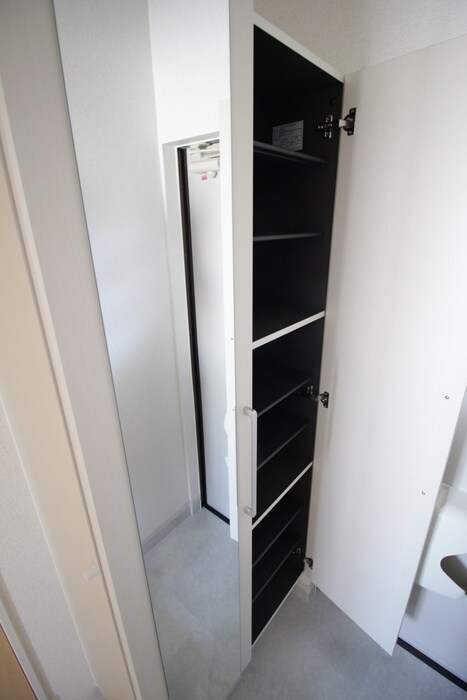 物件内観写真18　(靴箱)